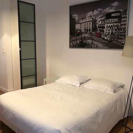 佩罗讷索姆旅馆公寓式酒店 外观 照片