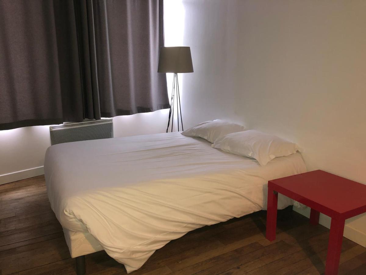 佩罗讷索姆旅馆公寓式酒店 外观 照片